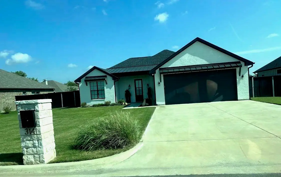 314 W James Street, Mabank, TX 75147 - #1