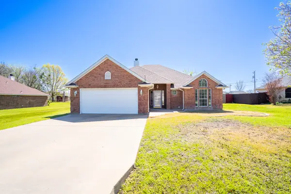 1909 Lazy Court, Granbury, TX 76048