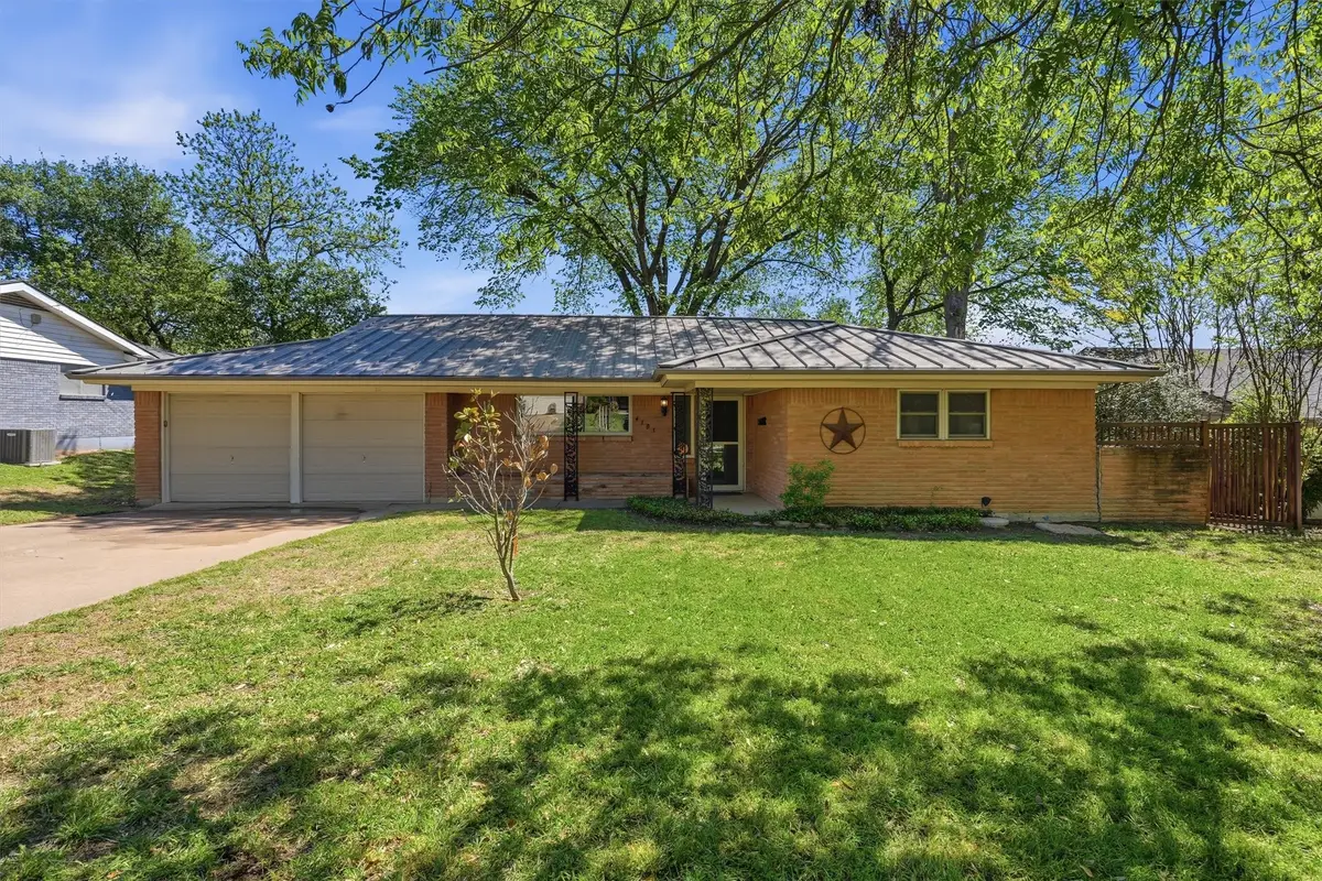 4105 Springbranch Drive, Benbrook, TX 76116 - #1