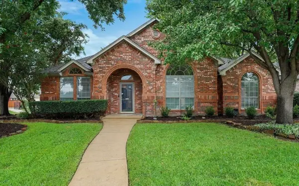 7901 Chaddington Drive, North Richland Hills, TX 76182