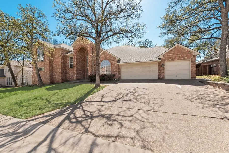 608 Hawthorn Circle, Highland Village, TX 75077 - #2
