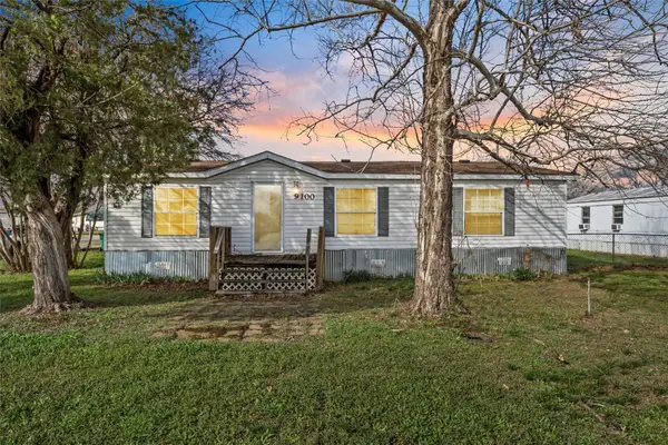 9100/9088 5th Street, Crawford, TX 76638