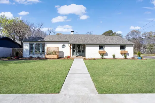 1526 N Lockhart Street, Sherman, TX 75092