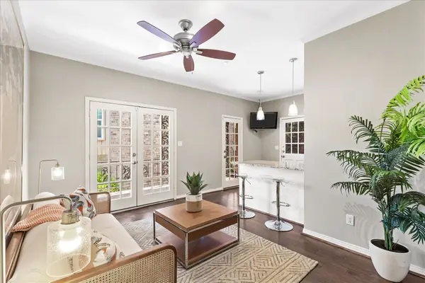 4403 Bellaire Drive S #224S, Fort Worth, TX 76109