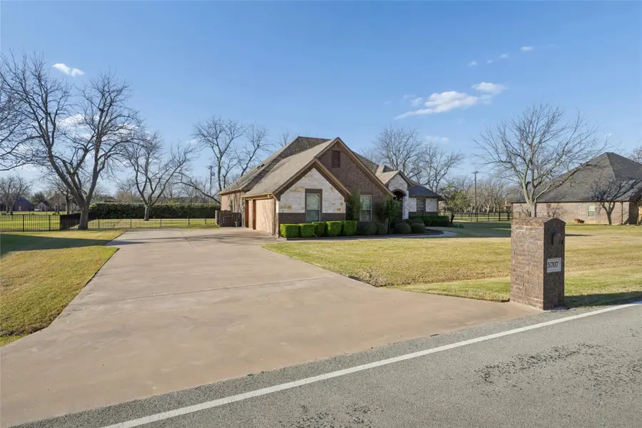 5707 Medinah Drive, Granbury, TX 76049 - #2