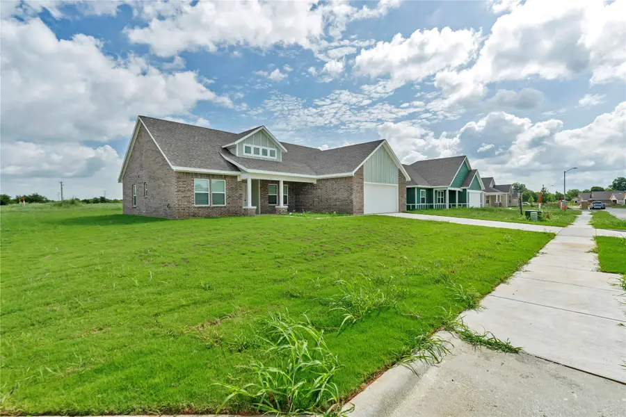 613 Crockett Drive, Cleburne, TX 76033 - #3