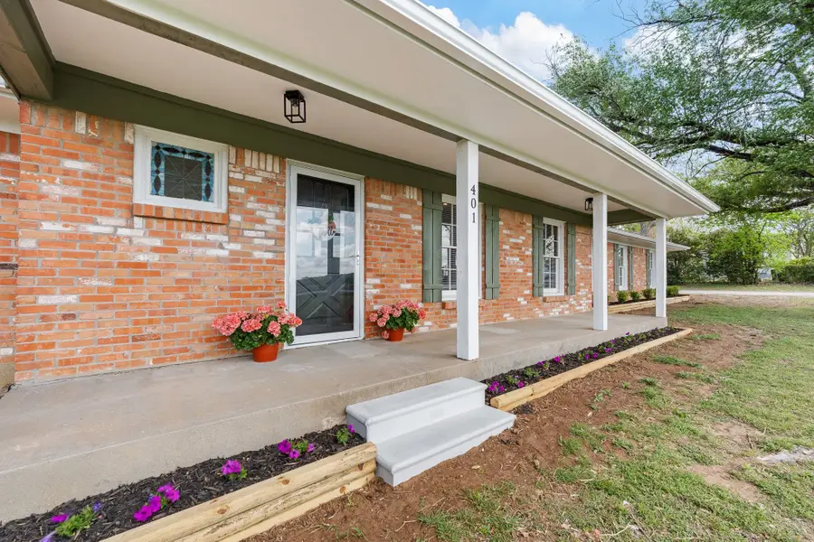 401 Edgewood Lane, Cleburne, TX 76031 - #3