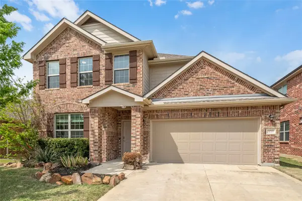 4733 Meadow Green Trail, Fort Worth, TX 76244