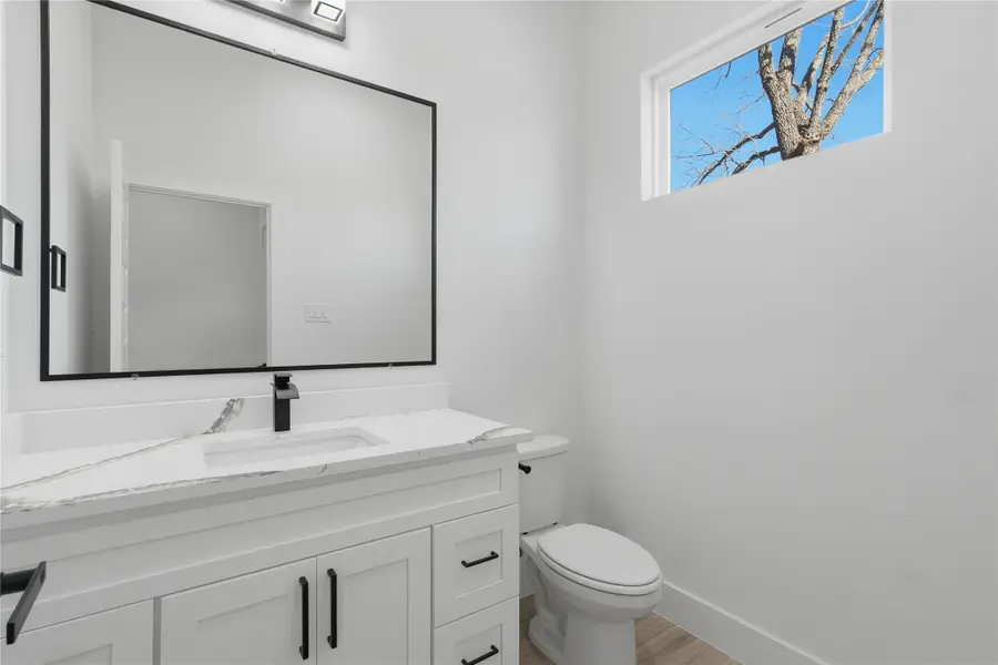 4215 Carpenter Avenue, Dallas, TX 75210 - #3