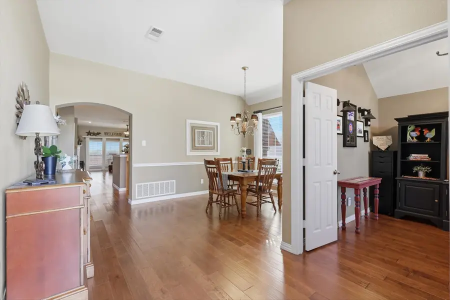 6940 Shoreway Drive, Grand Prairie, TX 75054 - #3