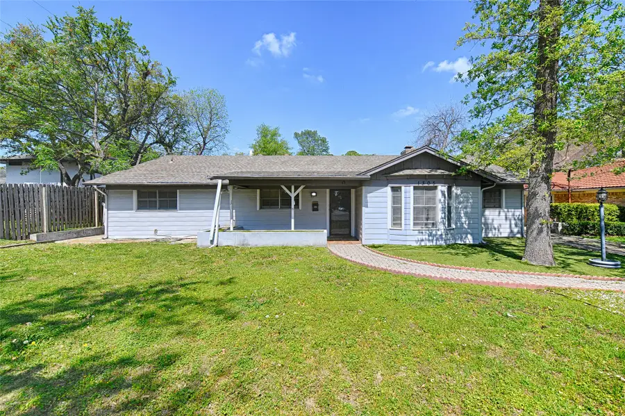 1305 W Grauwyler Road, Irving, TX 75061 - #2