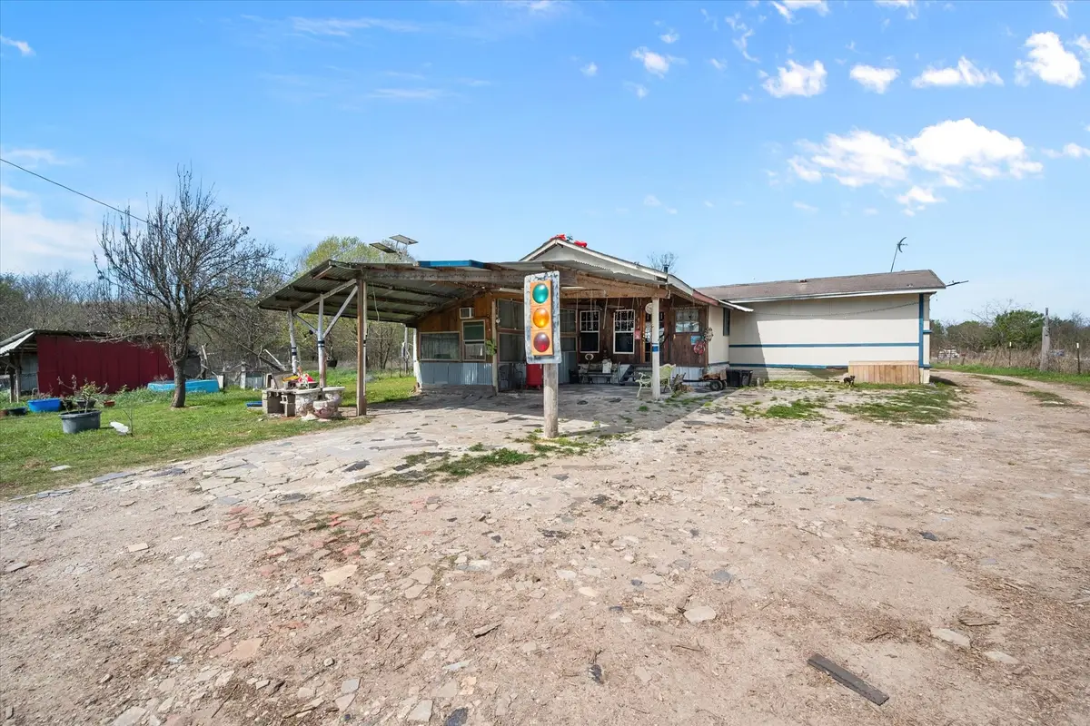 2135 County Road 0025, Corsicana, TX 75110 - #1