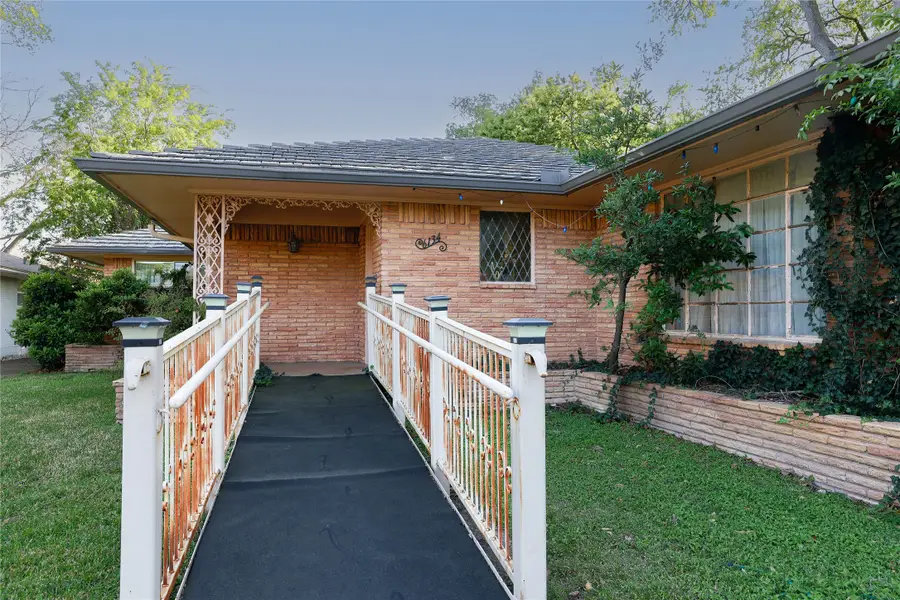 6134 Monticello Avenue, Dallas, TX 75214 - #2