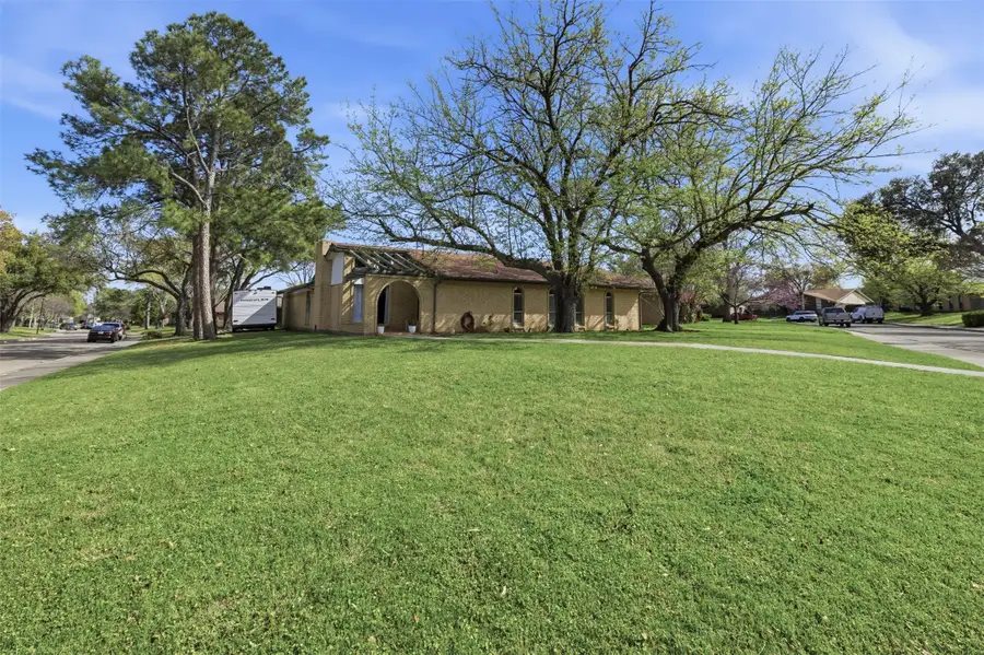 1487 Dogwood Trail, Lewisville, TX 75067 - #3