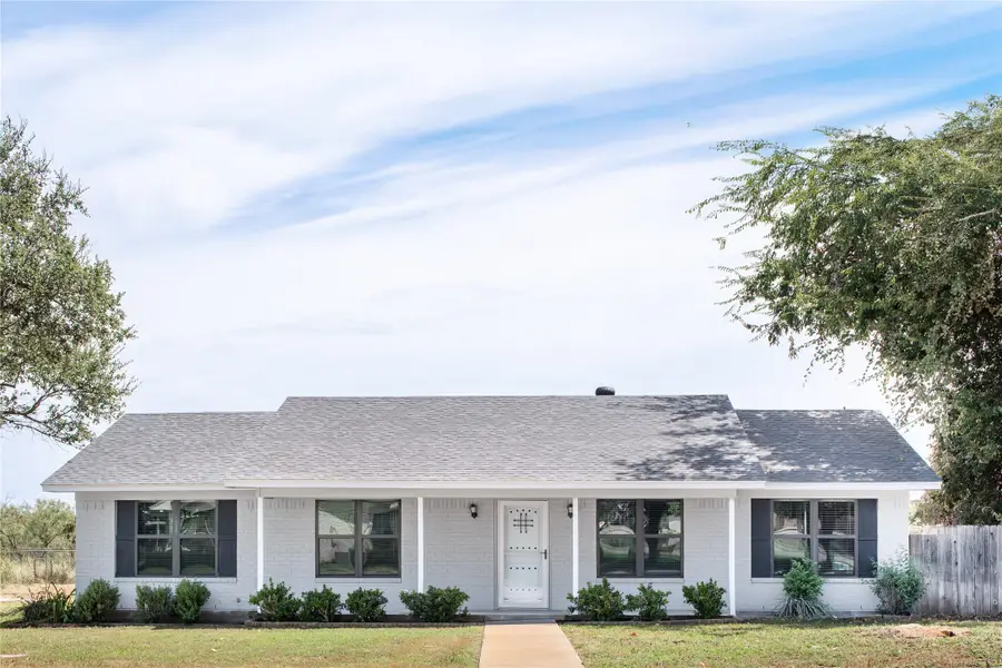 104 Voca, Brady, TX 76825 - #2