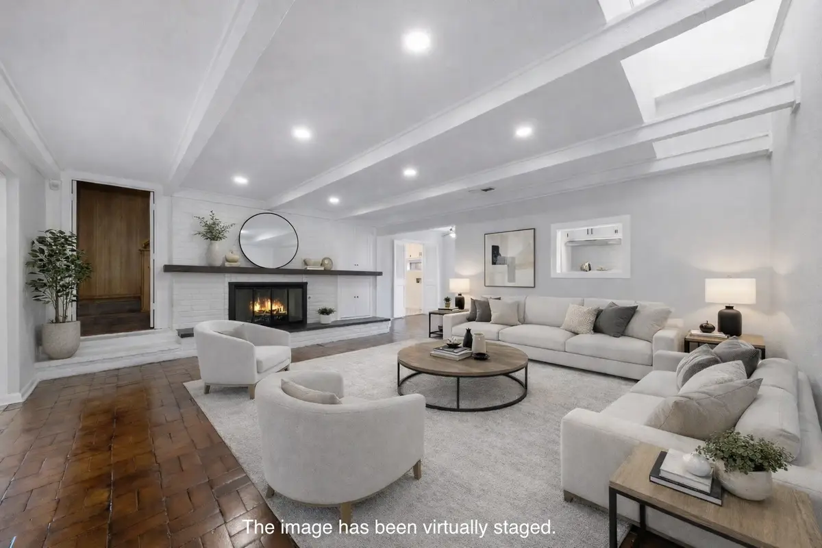 501 Tanglewood Drive S, Irving, TX 75061 - #1