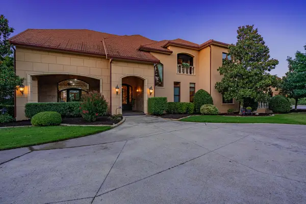 323 Kings Court, Forney, TX 75126