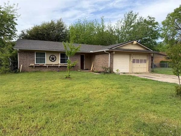 306 Bluebird Circle, Denton, TX 76209