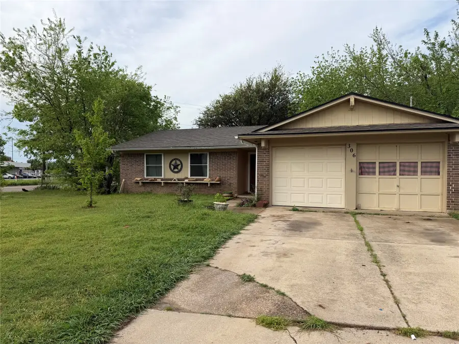 306 Bluebird Circle, Denton, TX 76209 - #3