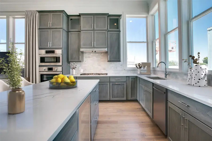 211 Carroll Street, Fort Worth, TX 76107 - #3