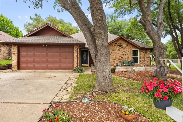4017 Cherryhill Court, Arlington, TX 76016