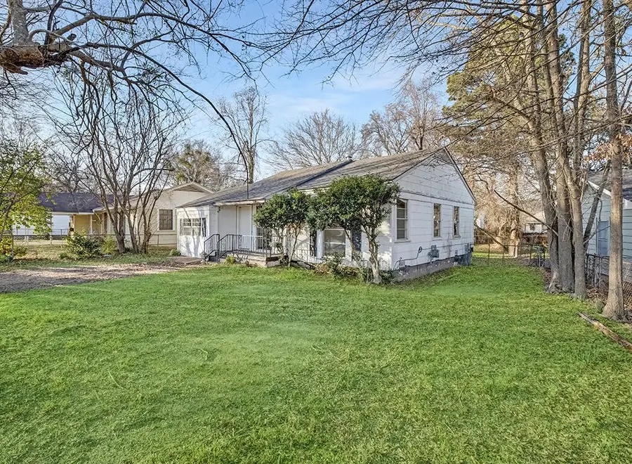 849 Singapore Drive, Wake Village, TX 75501 - #2