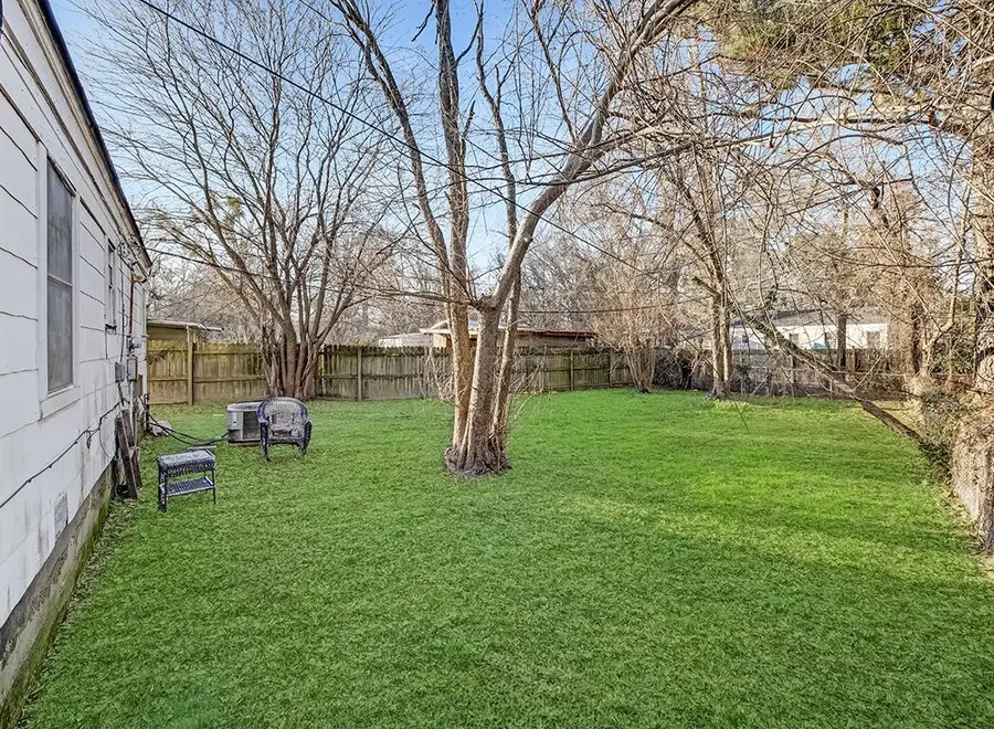 849 Singapore Drive, Wake Village, TX 75501 - #3