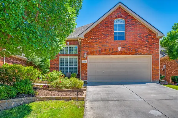 3912 Sovereign Drive, Bedford, TX 76021