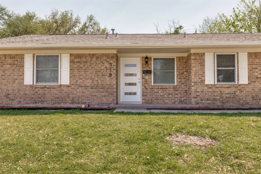 318 Price Drive, Lewisville, TX 75067 - #2