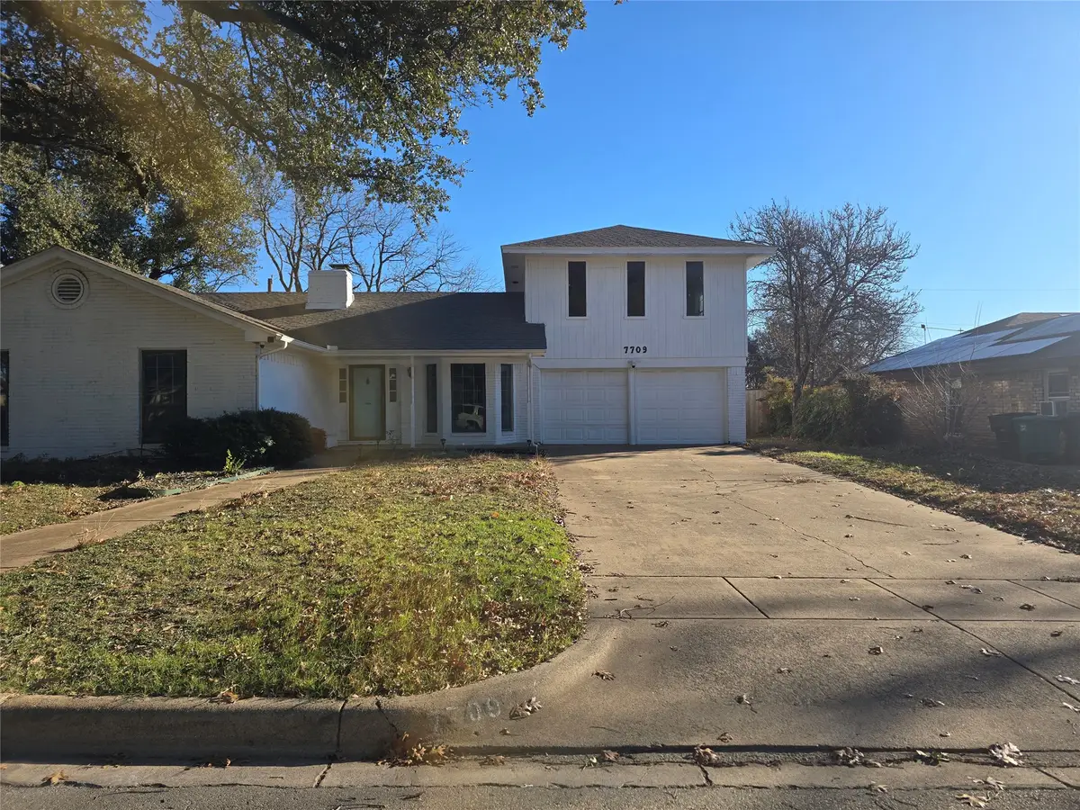 7709 Marlborough Drive W, Fort Worth, TX 76134 - #1