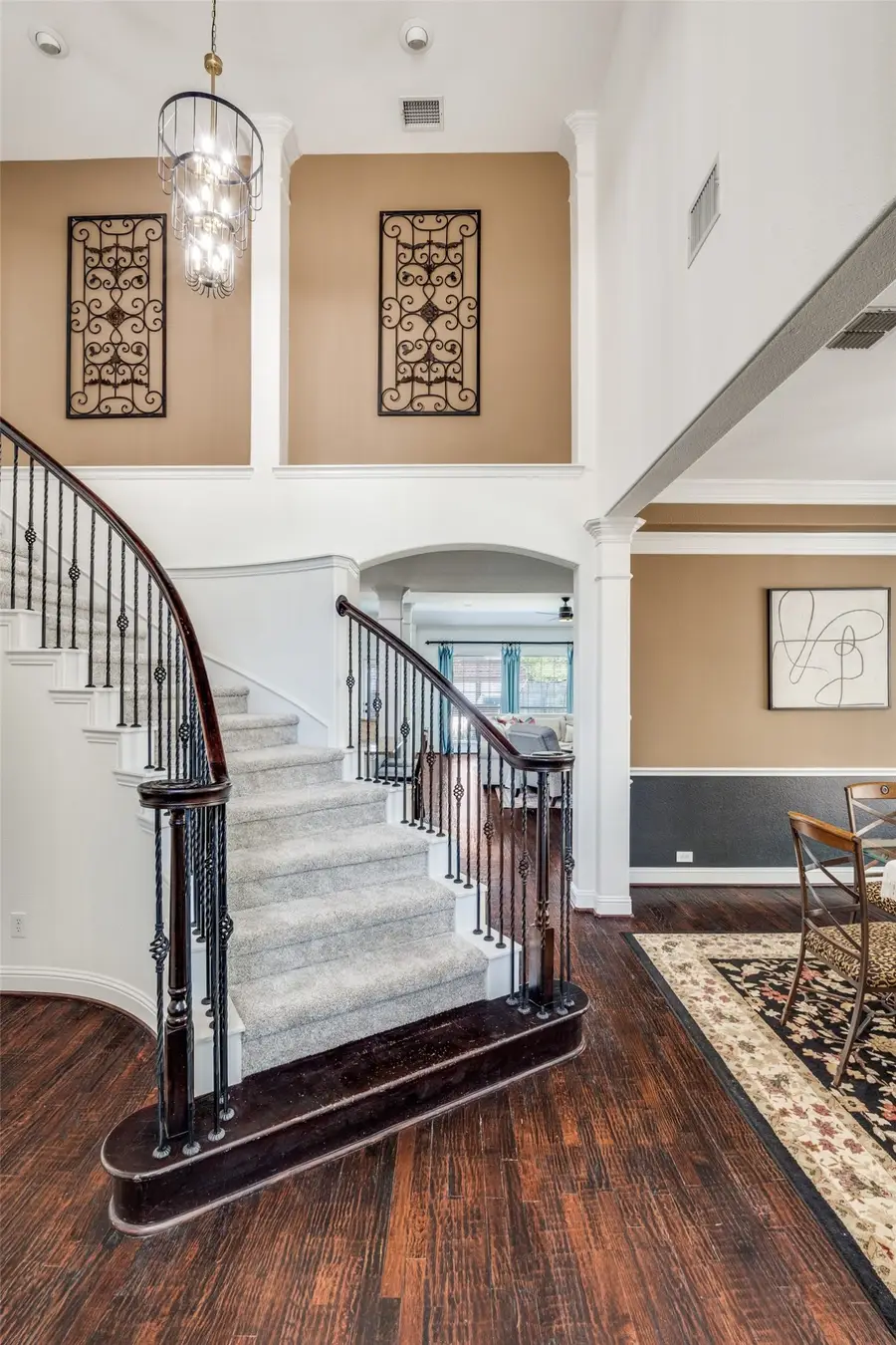 400 S Hampton Court, Lewisville, TX 75056 - #2