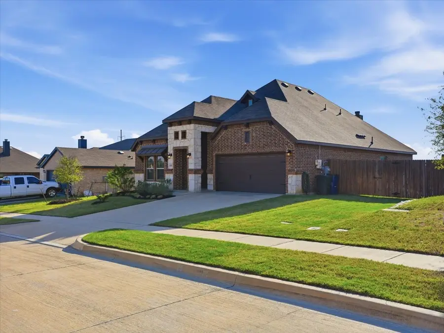 6505 Molly Anita Drive, Joshua, TX 76058 - #2