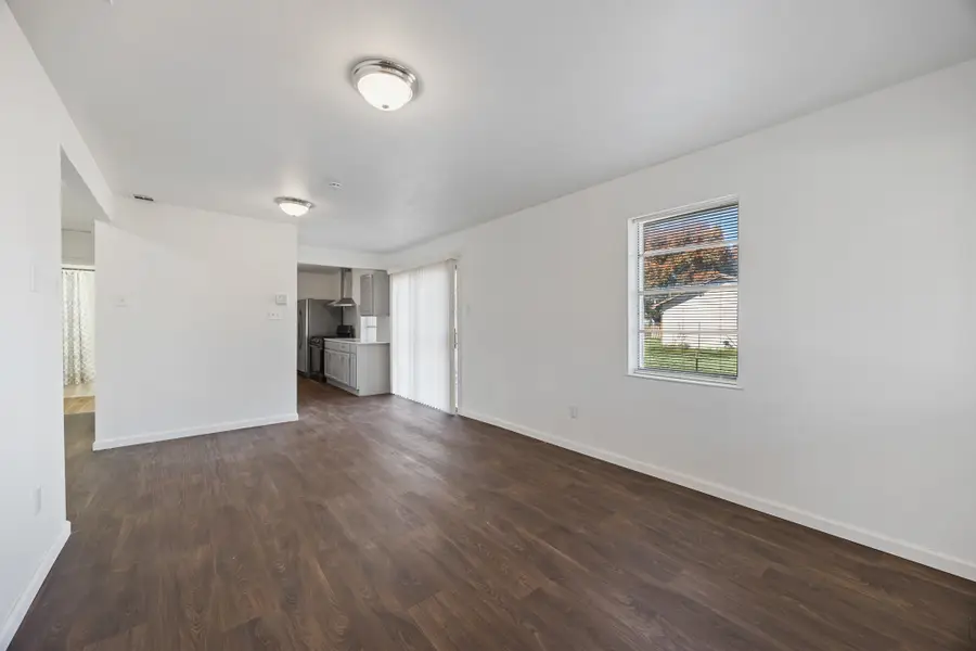 3827 Vineyard Drive, Dallas, TX 75212 - #3