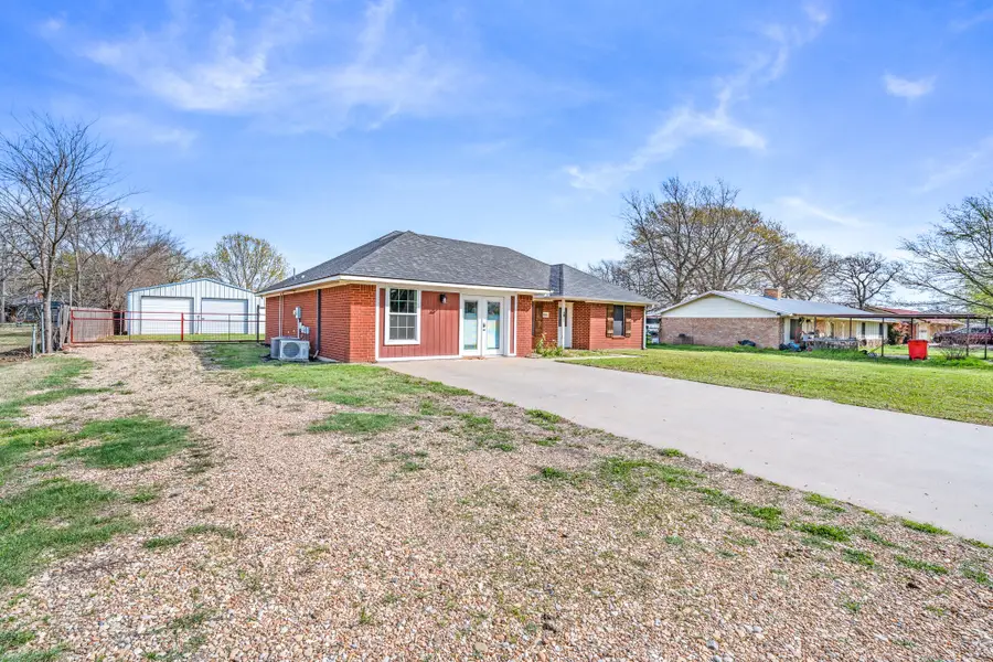 903 Amy Way, Bonham, TX 75418 - #3