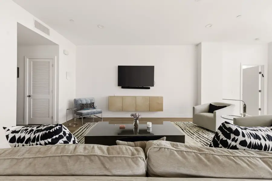 5656 N Central Expressway #801, Dallas, TX 75206 - #3