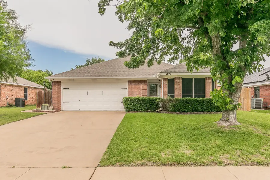1013 Darren Drive, Burleson, TX 76028 - #2