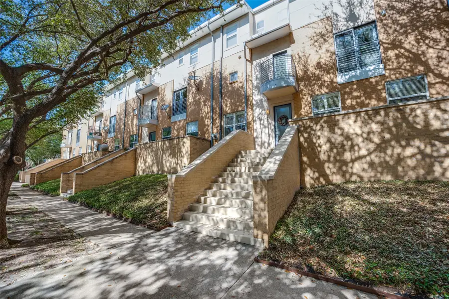 3922 Gilbert Avenue #104, Dallas, TX 75219 - #2