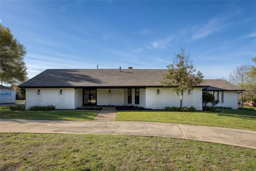 7520 Hewitt Street, North Richland Hills, TX 76182 - #2