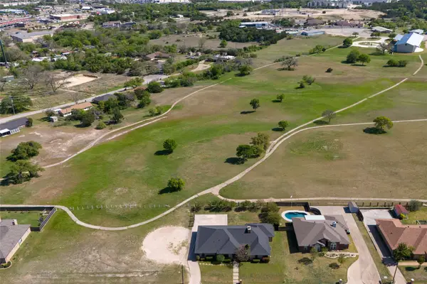 413 W Park Avenue, Weatherford, TX 76086