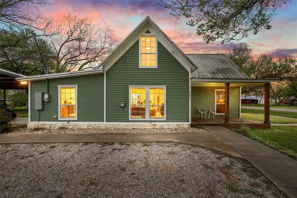 107 W Avenue F, Valley Mills, TX 76689