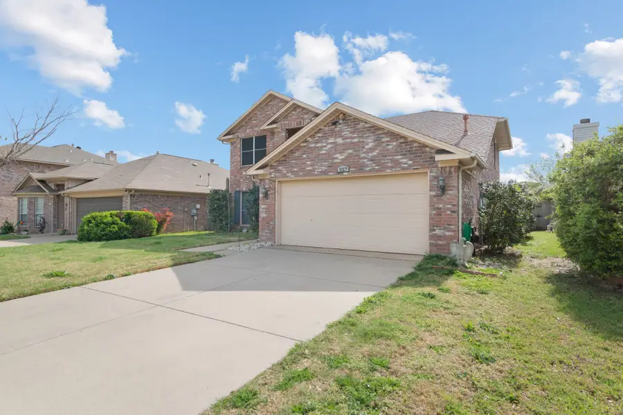 1017 Grand Central Parkway, Saginaw, TX 76131 - #2