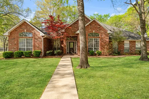 231 Oak Hill, Powderly, TX 75473