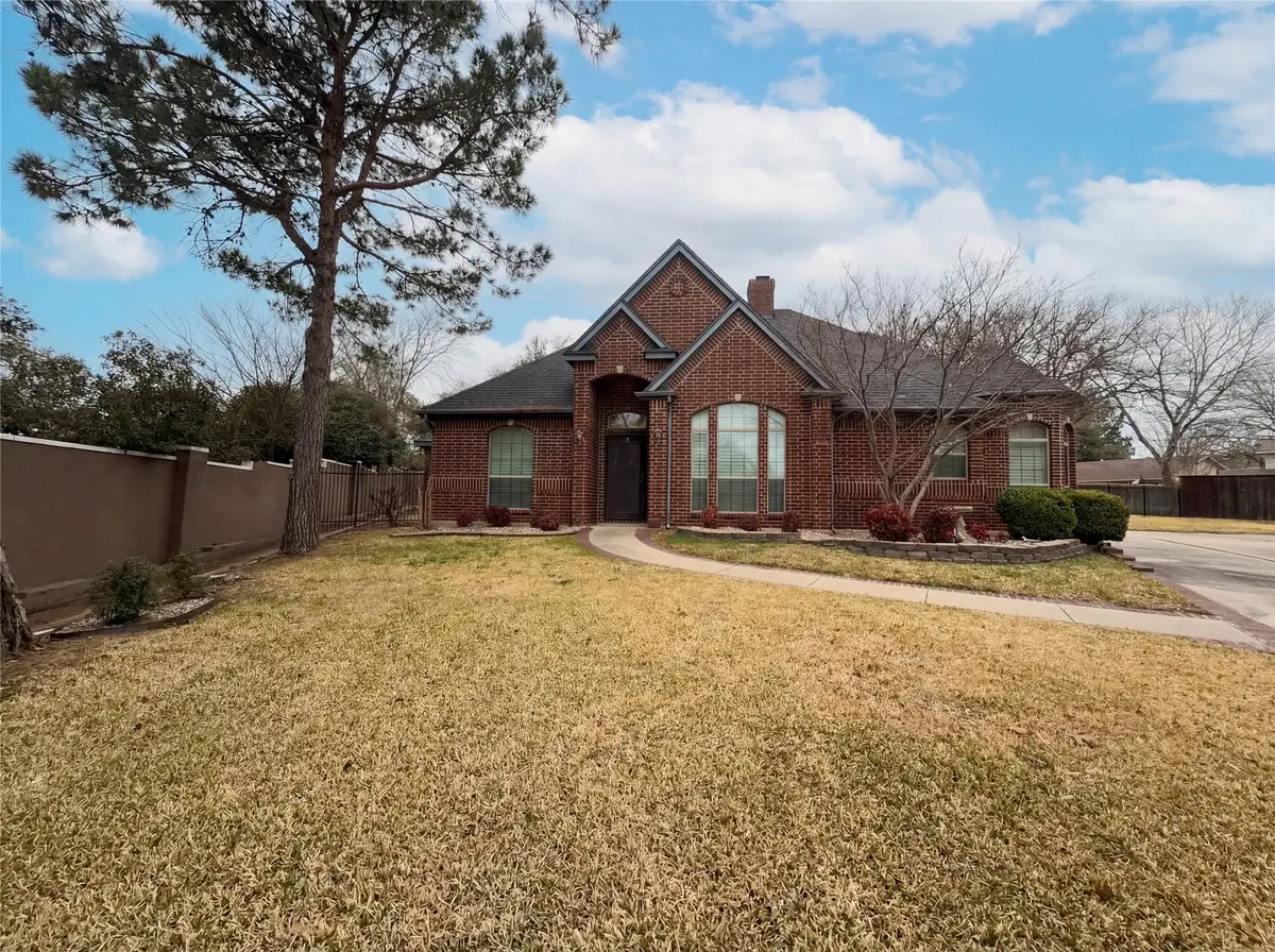 2101 Royal Dominion Court, Arlington, TX 76006 - #1