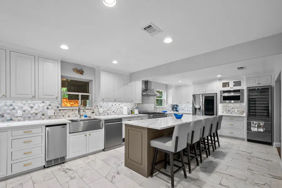 3621 Welwyn Way Drive, Bedford, TX 76021 - #3