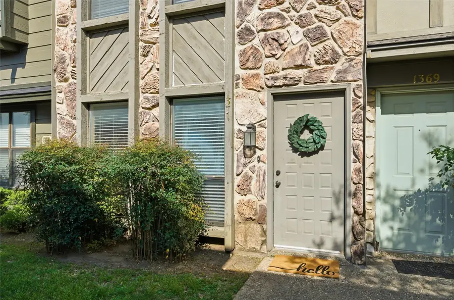 1371 S 11th Street, Waco, TX 76706 - #2