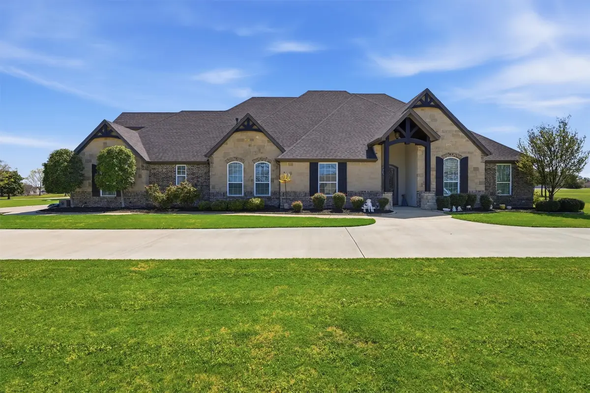 1201 E Iberian Court, Granbury, TX 76048 - #1