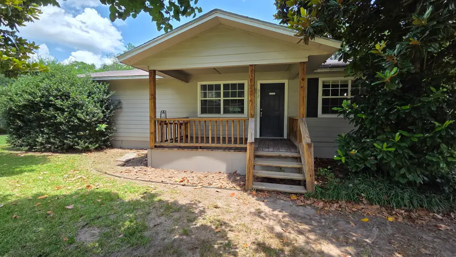 312 N Richardson Street, Grand Saline, TX 75140 - #2