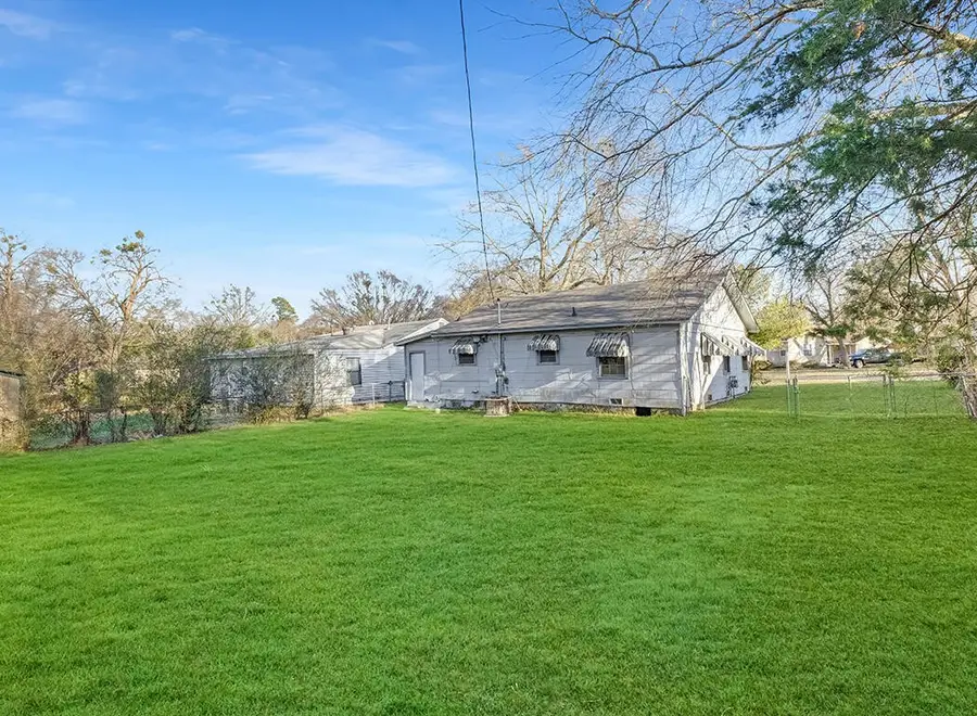 733 Arizona Avenue, Wake Village, TX 75501 - #3