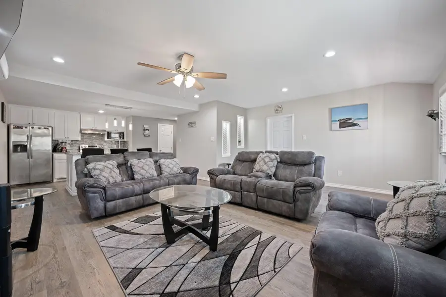 5808 Martin Creek Drive, Joshua, TX 76058 - #3