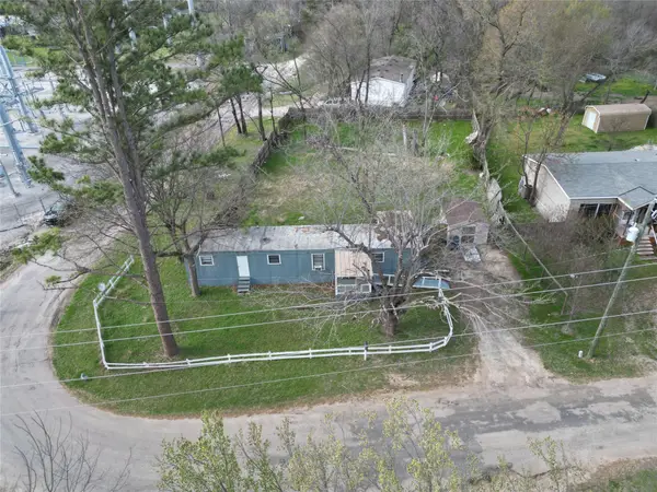 400 E Oak Grove Road, Corsicana, TX 75110